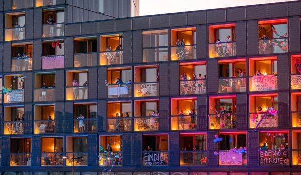 balcony-beats-hotel-jakarta-amsterdam-by-westcord-bedrijfsuitje