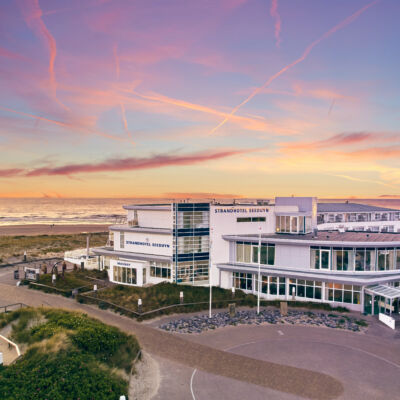 voorjaar-vlieland-vrouw-telegraaf-lente-westcord-seeduyn-hotel