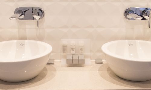 appartement-art4-hotel-amsterdam-badkamer
