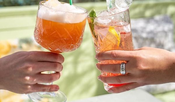 Borrel voor een prikkie Art Hotel Amsterdam